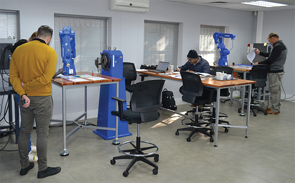 Flexible cost effective robotic automation for SMEs and lower volumes