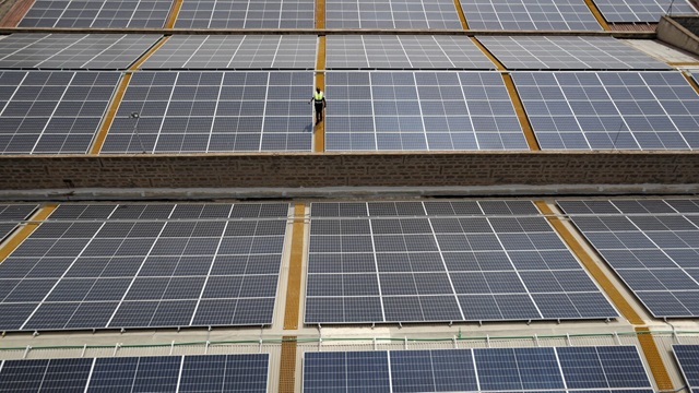South African municipalities struggle with decentralised energy chaos