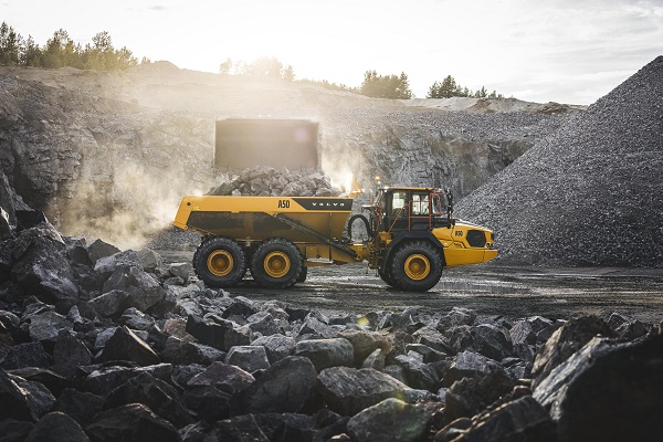 Babcock takes the wraps off new generation Volvo machines