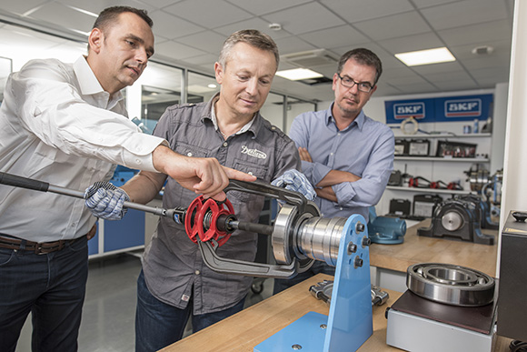 SKF training programmes Lincoln Lubricants bearings and seals