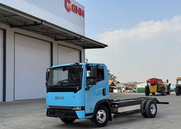 Weighing the Costs of Electric Trucks